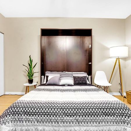Rittenhouse Studio Apartment With Patio By Act Filadelfia Zewnętrze zdjęcie